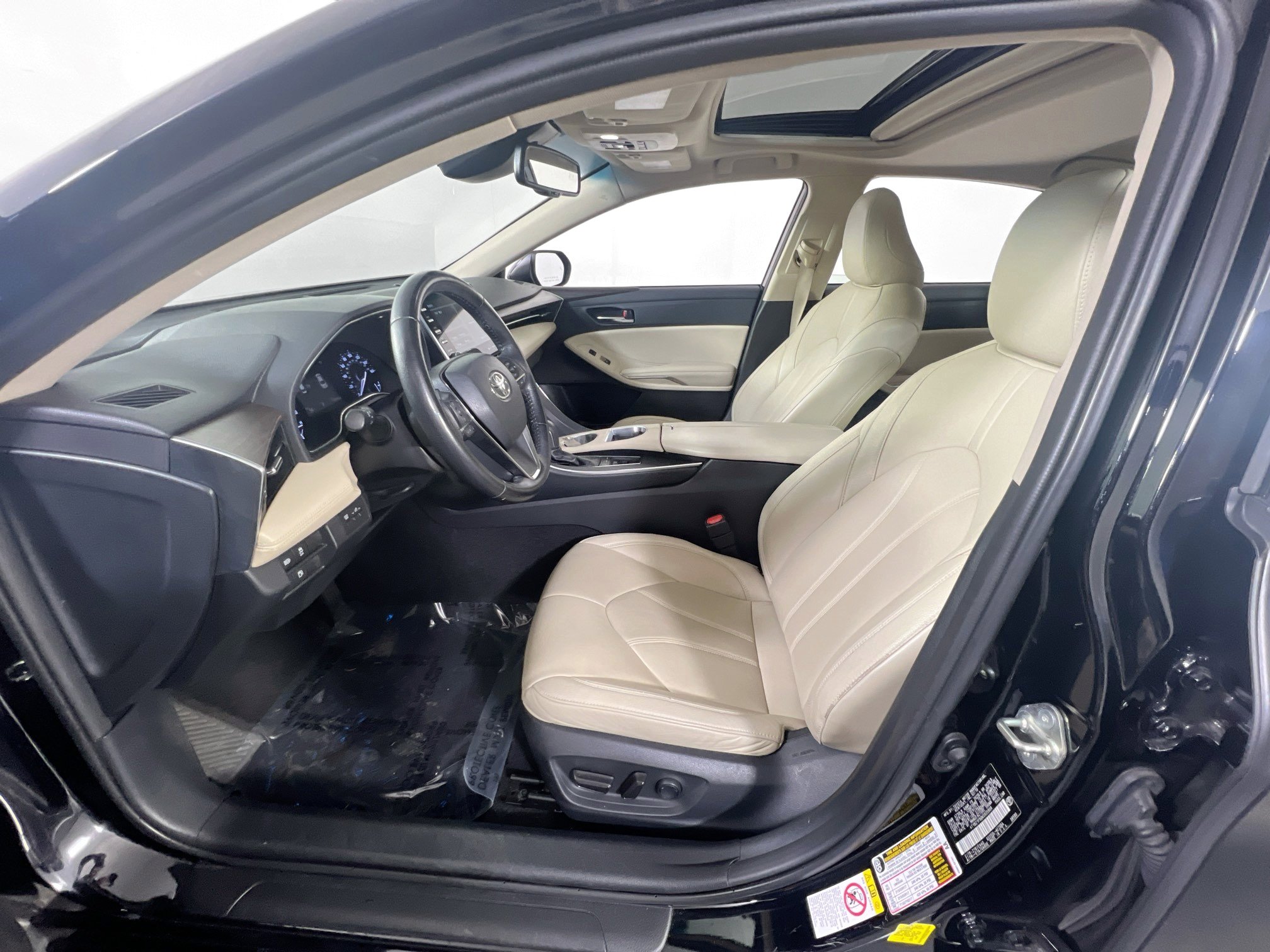 Used 2019 Toyota Avalon XLE image 20