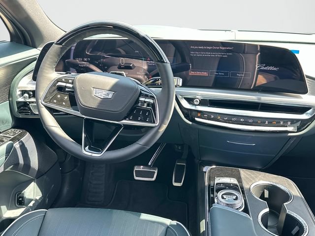 Used 2026 Cadillac Lyriq Signature Sport w/ Nappa Leather Package AWD/4WD image 2