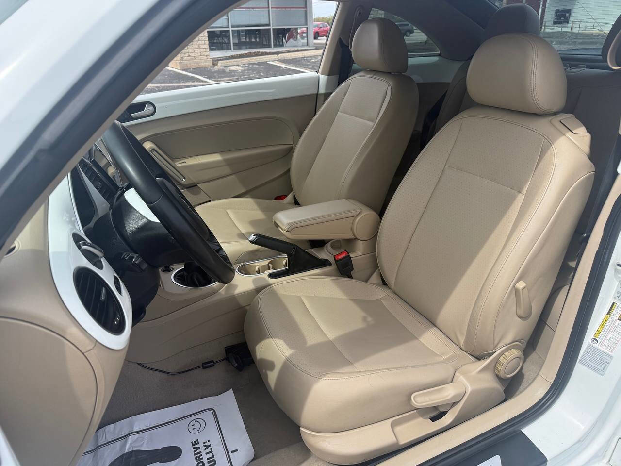 Used 2016 Volkswagen Beetle 1.8T SE image 11