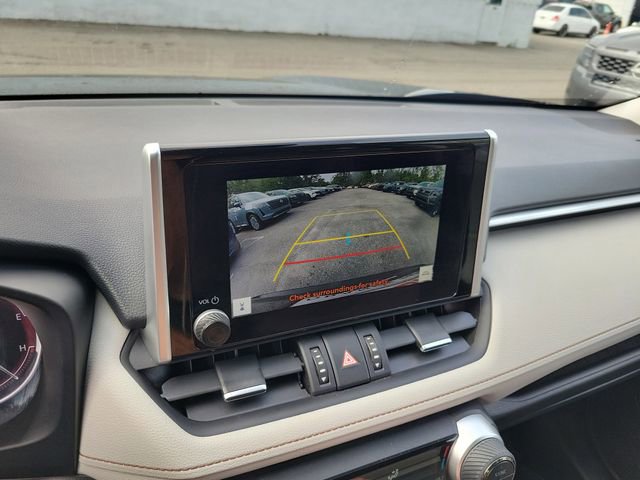 Used 2025 Toyota RAV4 XLE Premium image 21