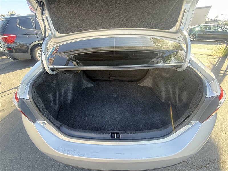 Used 2016 Toyota Corolla S FWD image 17