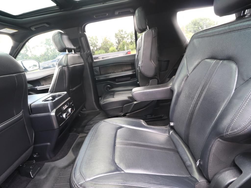 Used 2018 Ford Expedition Limited w/ Equipment Group 302A RWD image 14