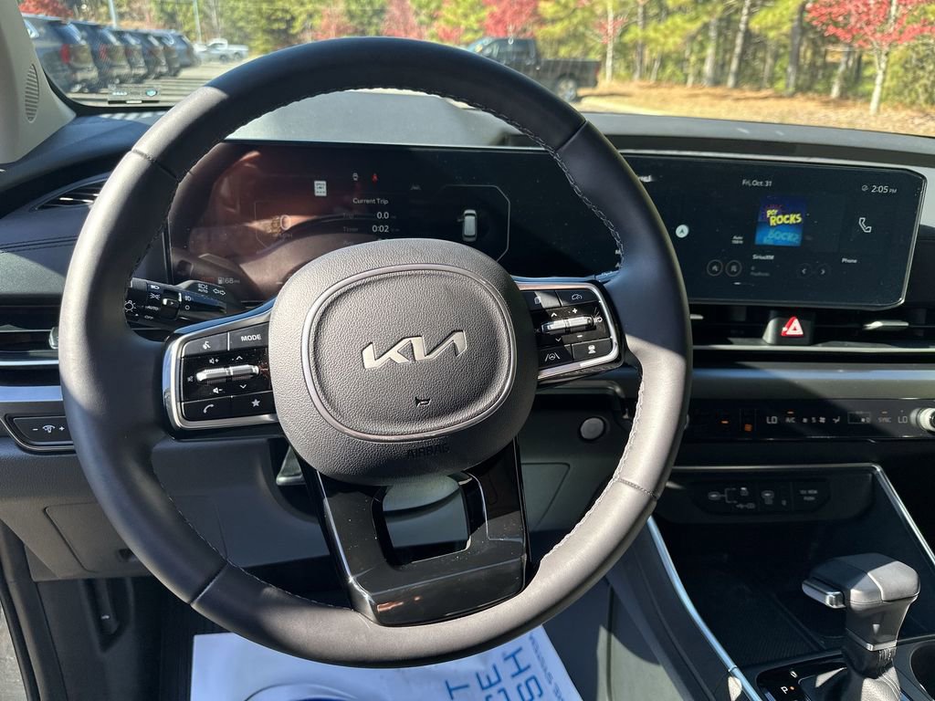 New 2025 Kia Carnival SX Prestige image 11