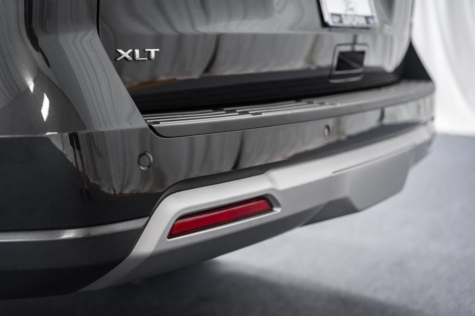 Used 2023 Ford Expedition XLT AWD/4WD image 9