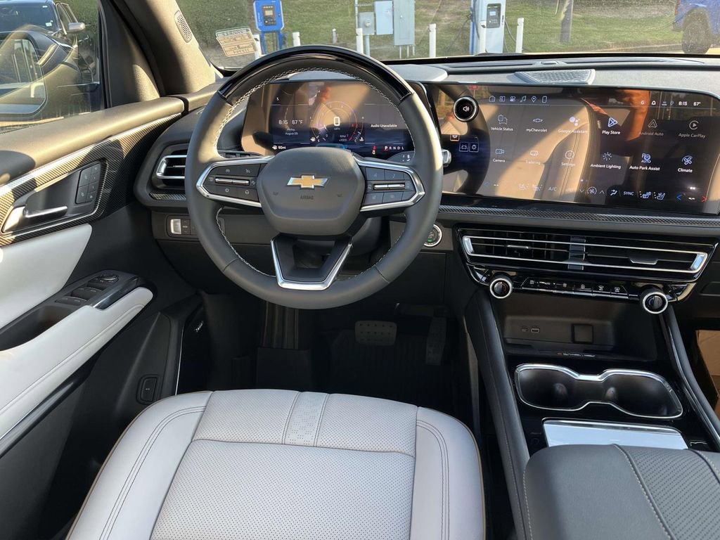 New 2026 Chevrolet Traverse High Country w/ LPO, Floor Liner Package image 16