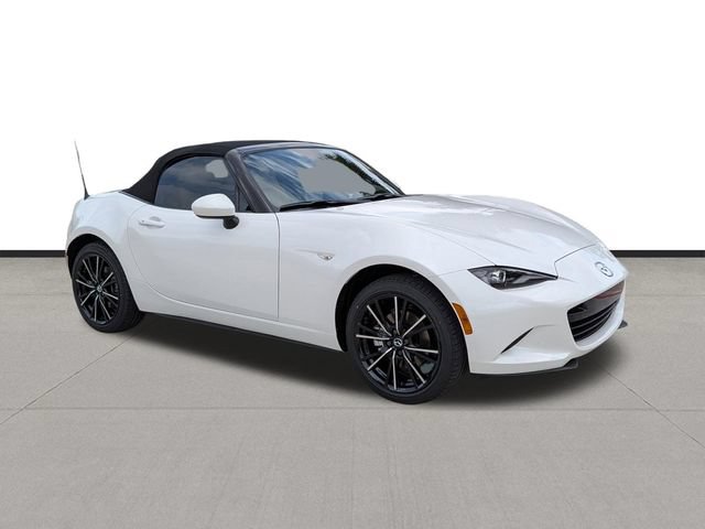 New 2026 MAZDA MX-5 Miata Grand Touring RWD image 3