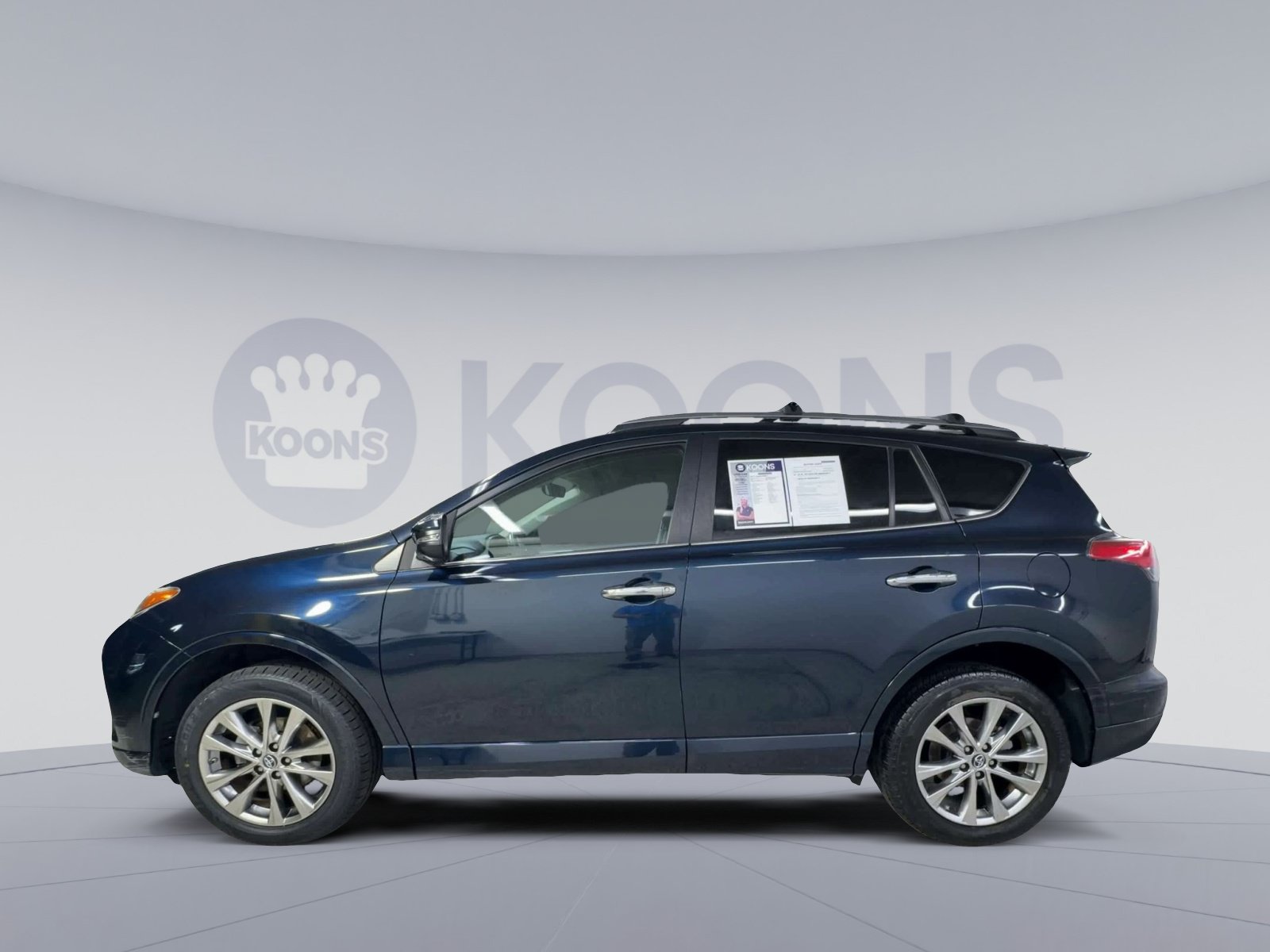Used 2017 Toyota RAV4 Platinum AWD/4WD image 7