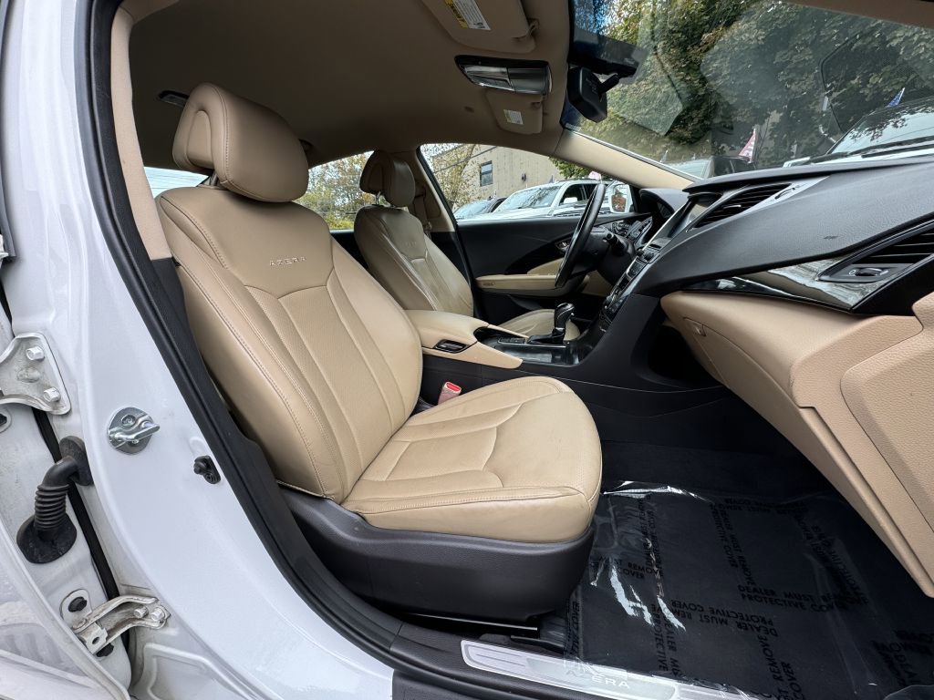Used 2014 Hyundai Azera Limited image 17