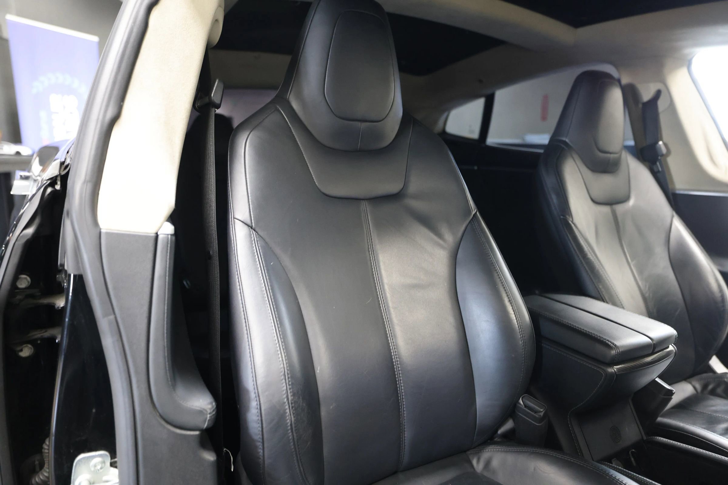 Used 2014 Tesla Model S P85 image 41