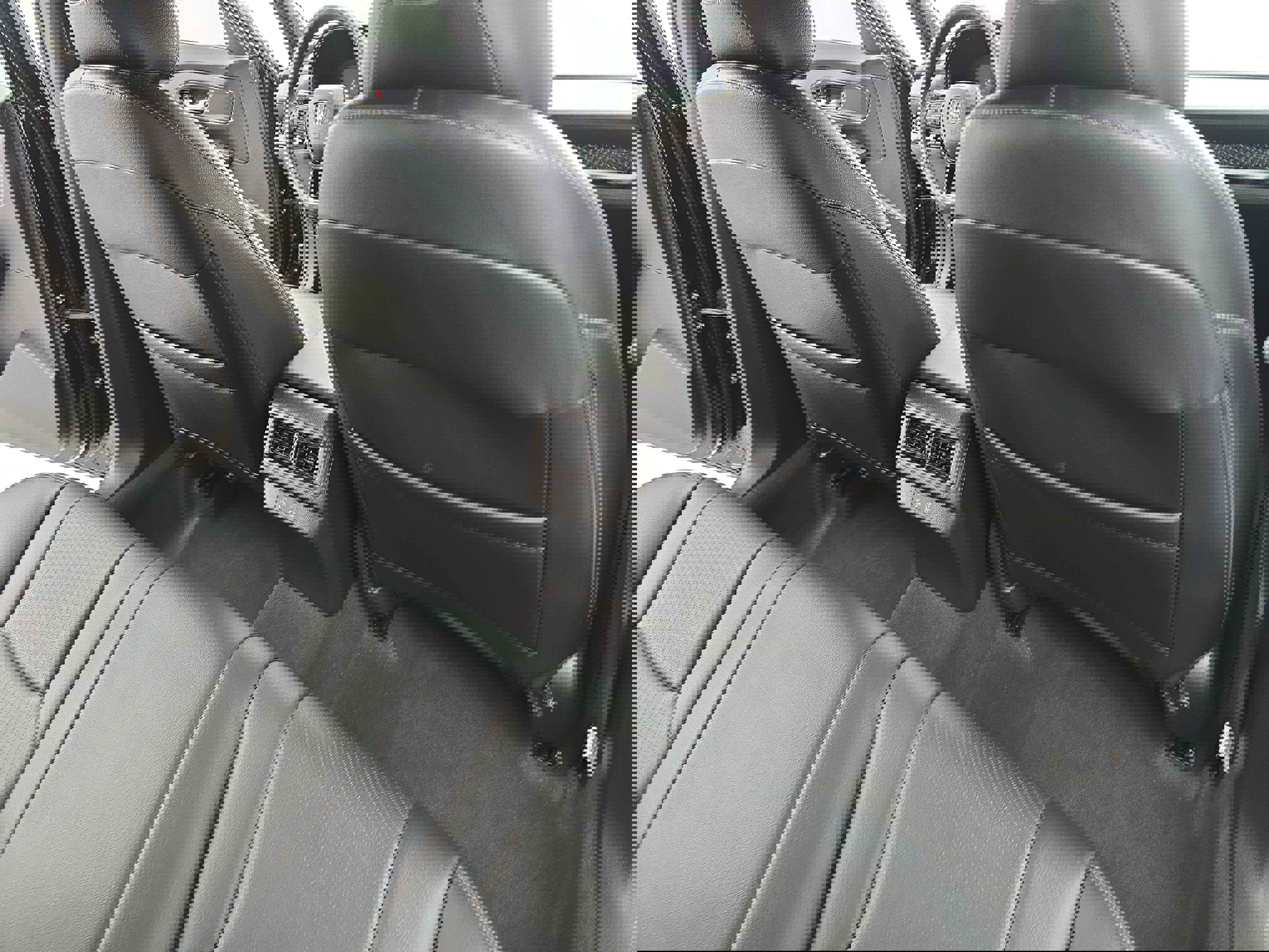 Used 2025 Honda Accord Sport image 11