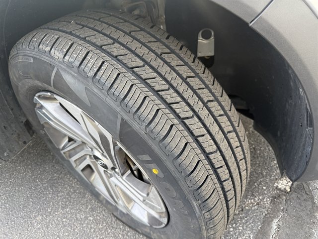 Used 2023 Hyundai Santa Fe SEL AWD/4WD image 6