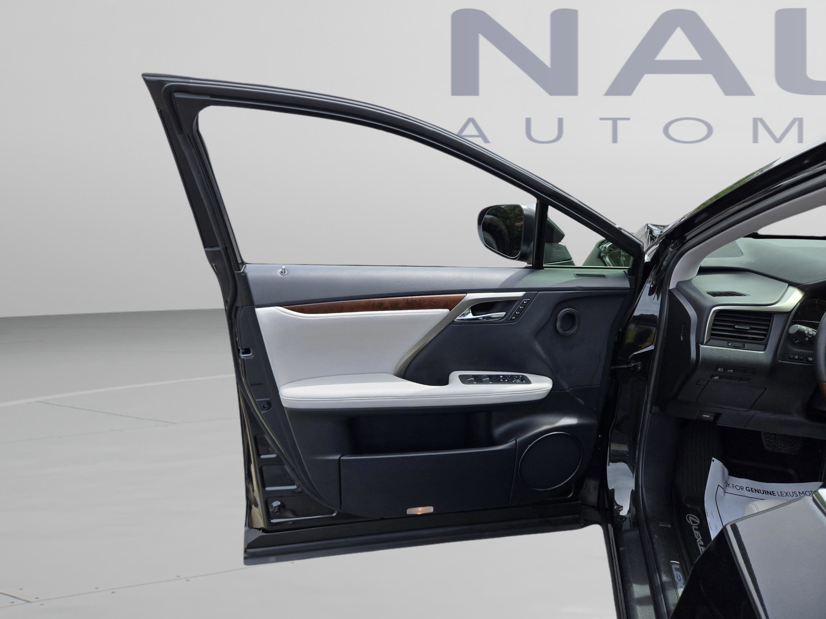 Certified 2022 Lexus RX 350L FWD w/ Premium Package image 32