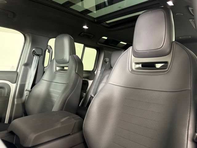 New 2026 Land Rover Defender 110 OCTA AWD/4WD image 15