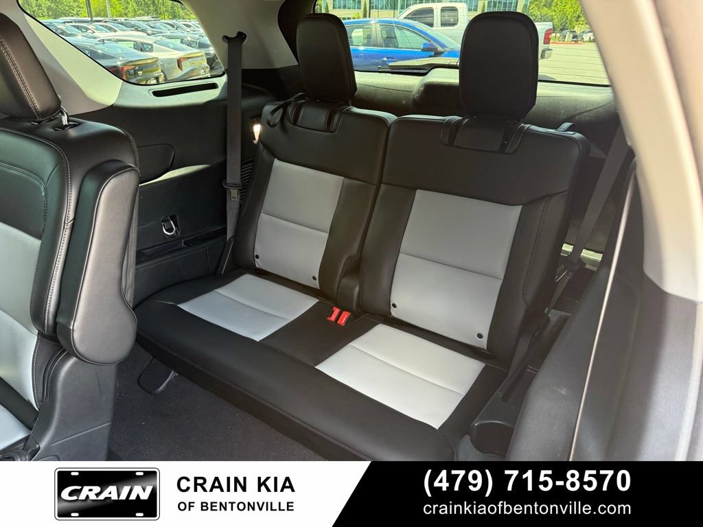 Used 2024 Ford Explorer XLT w/ Equipment Group 202A AWD/4WD image 26