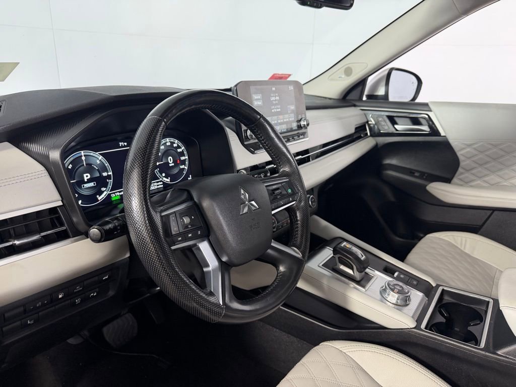 Used 2024 Mitsubishi Outlander SEL AWD/4WD image 22
