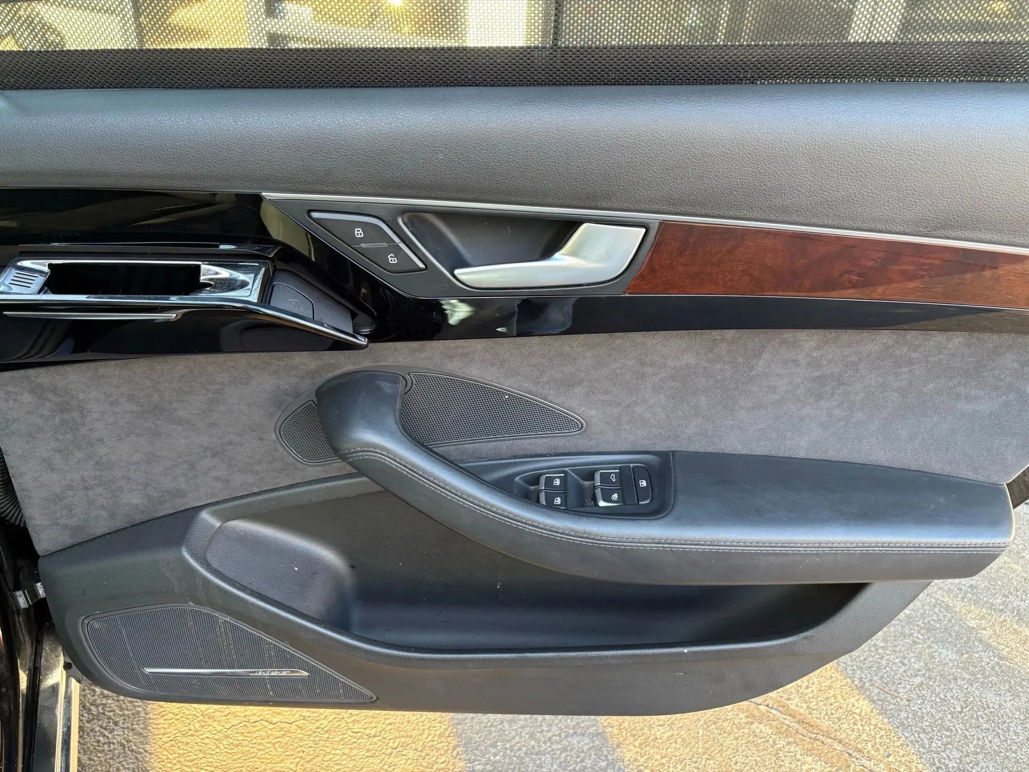 Used 2014 Audi A8 L TDI AWD/4WD image 18