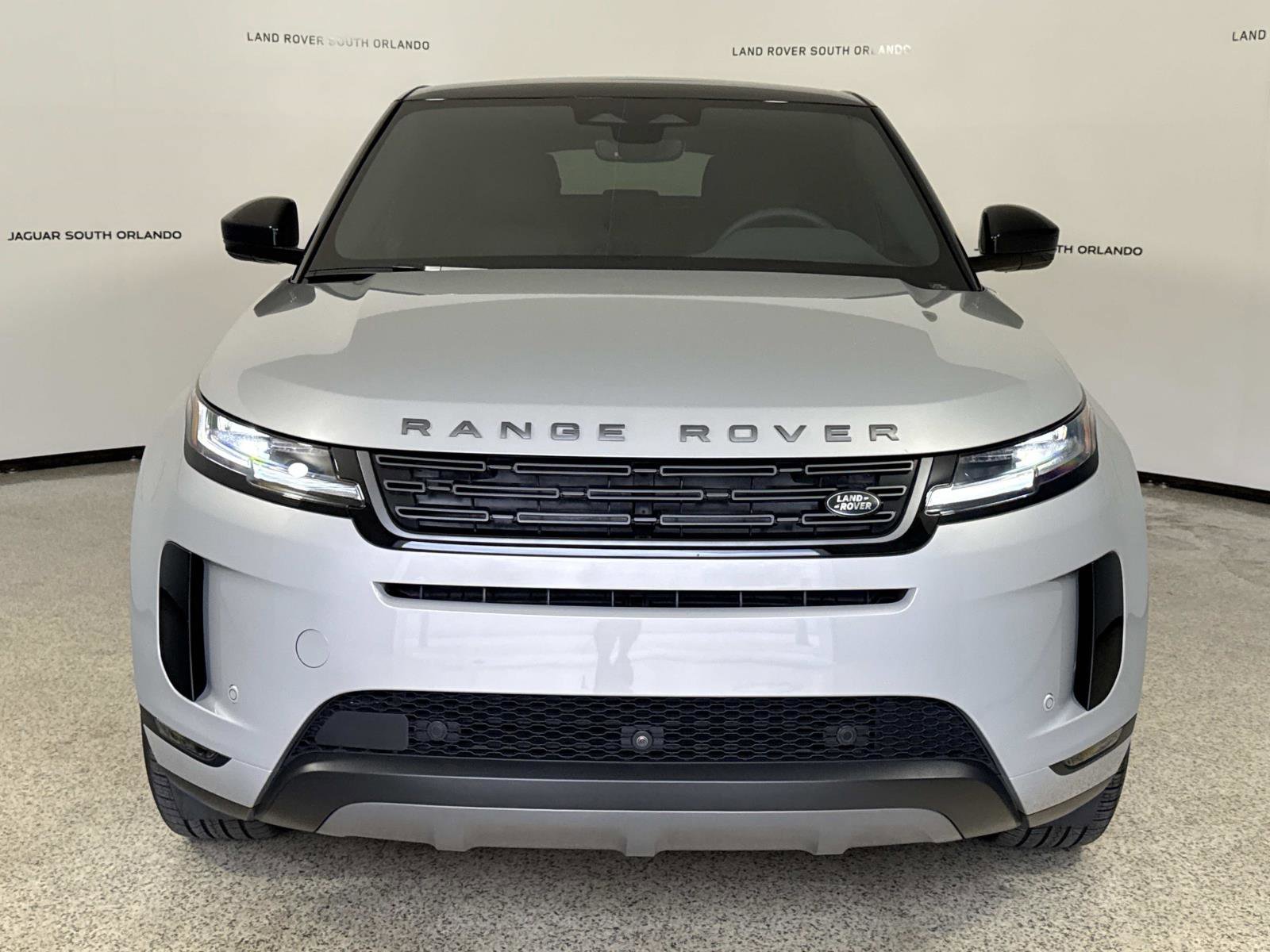 Used 2026 Land Rover Range Rover Evoque S AWD/4WD image 8