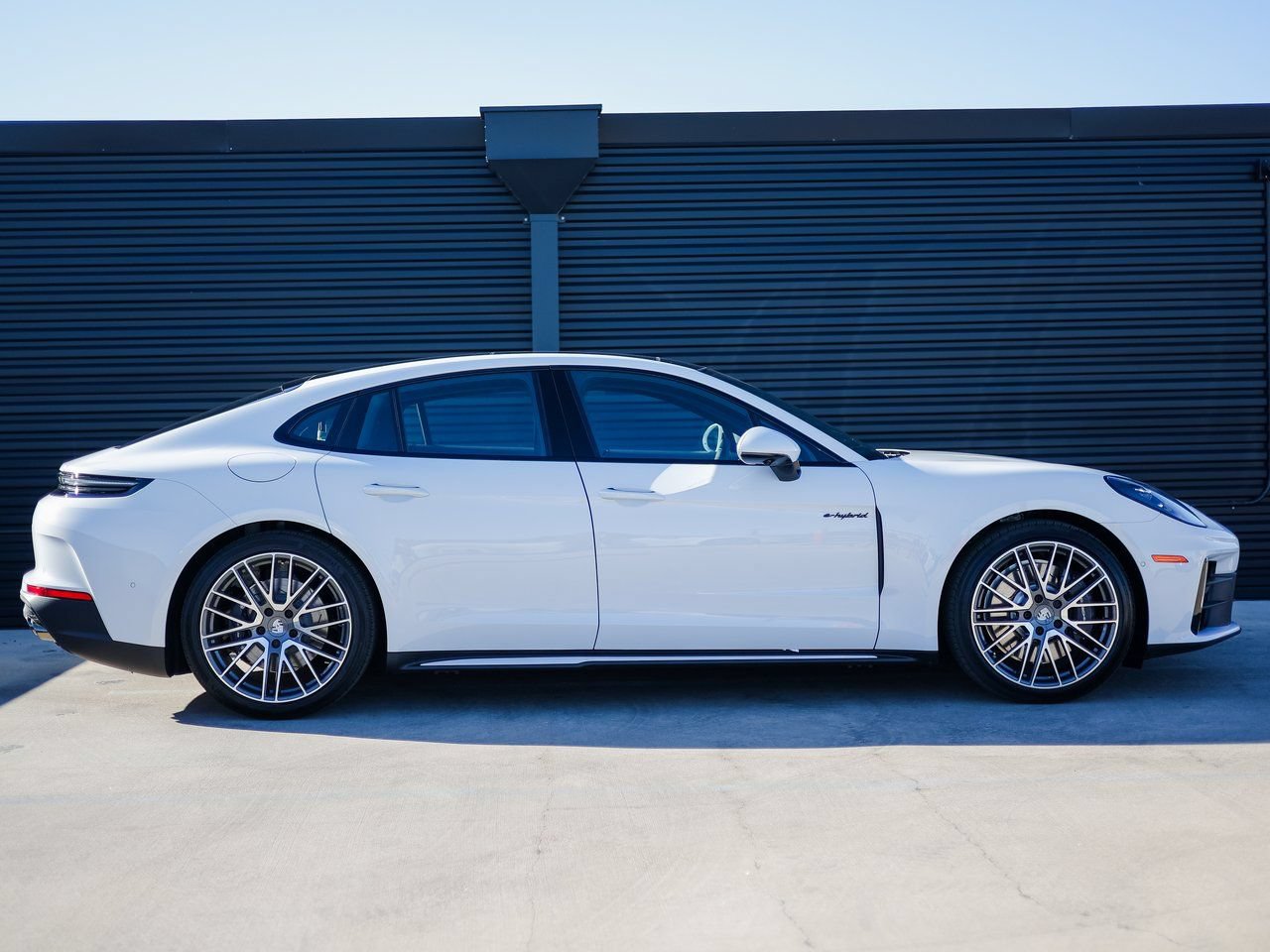 New 2026 Porsche Panamera 4 E-Hybrid AWD/4WD image 8