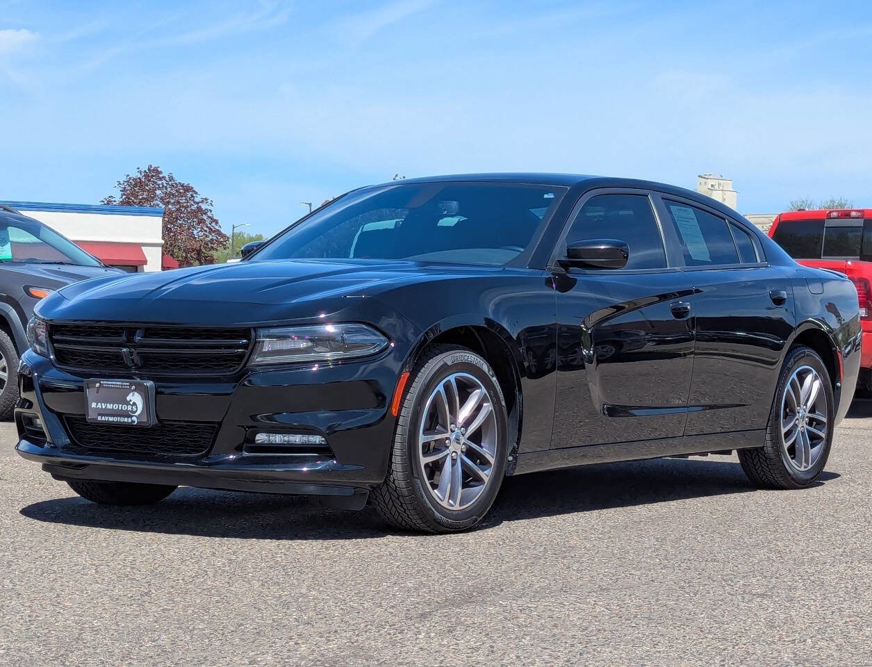 Used 2019 Dodge Charger SXT AWD/4WD image 7
