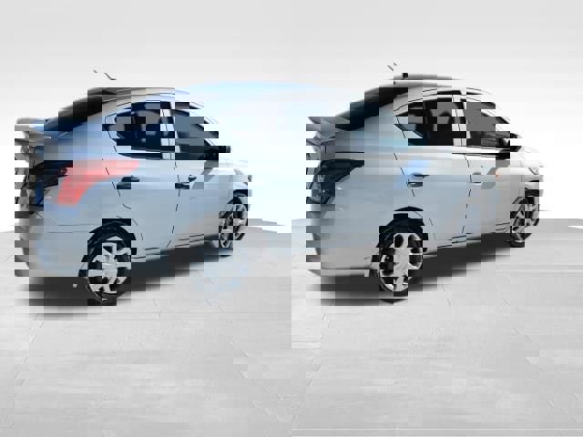 Used 2015 Nissan Versa S Plus image 8