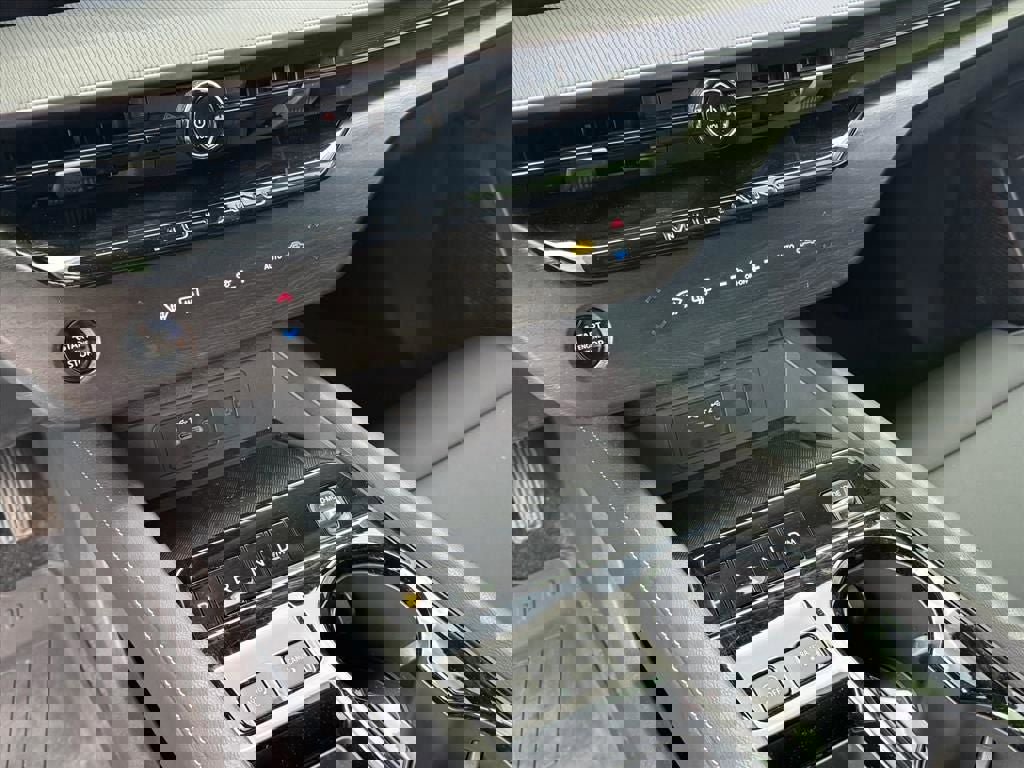 Used 2025 Nissan Murano SV image 22