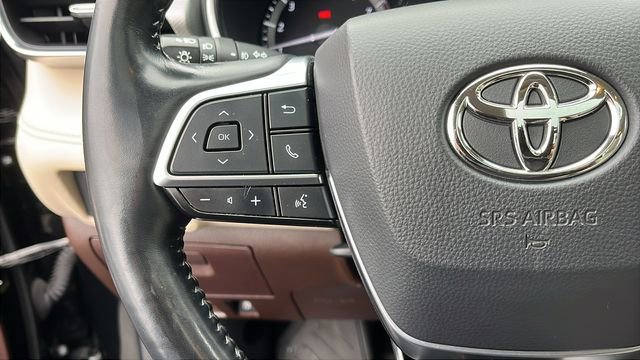 Certified 2021 Toyota Highlander Platinum AWD/4WD image 12