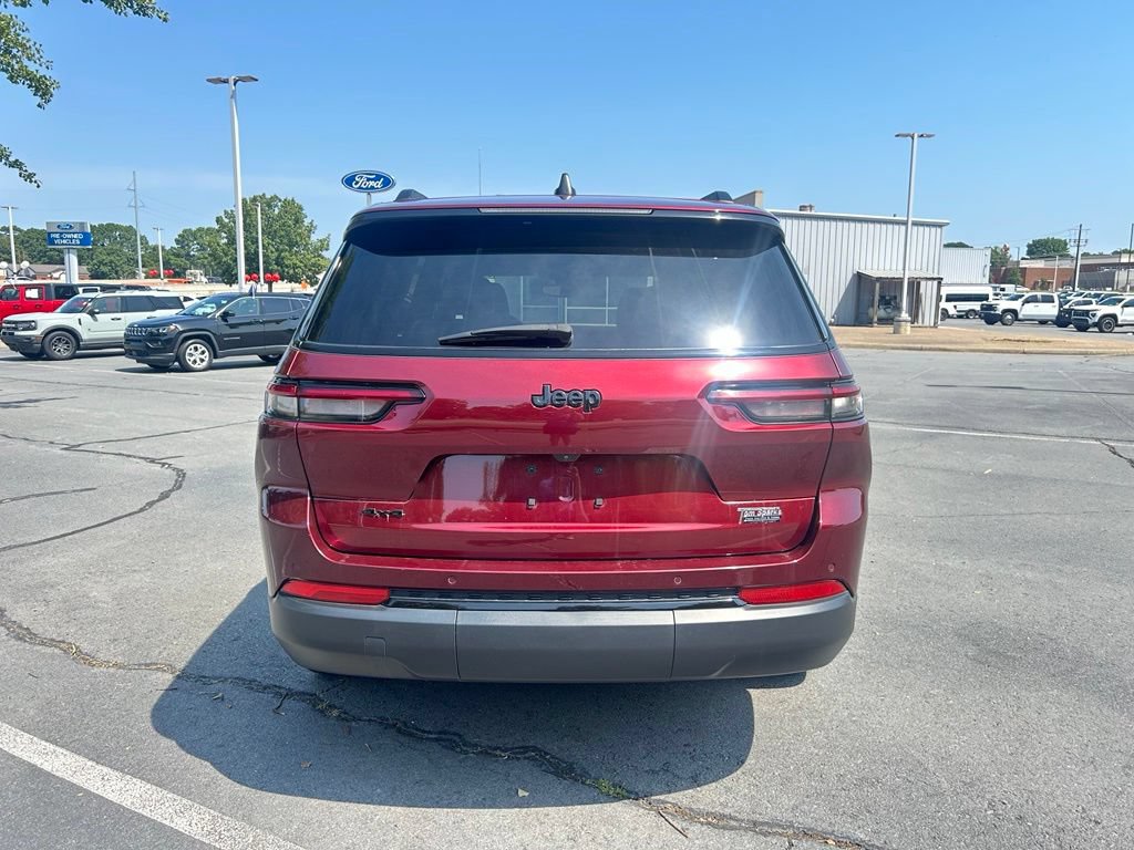 Used 2023 Jeep Grand Cherokee L Laredo AWD/4WD image 6