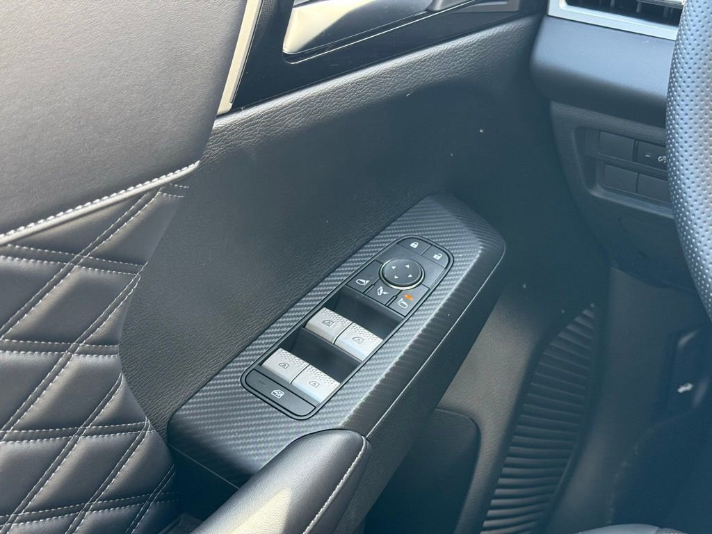 New 2025 Mitsubishi Outlander SEL image 7