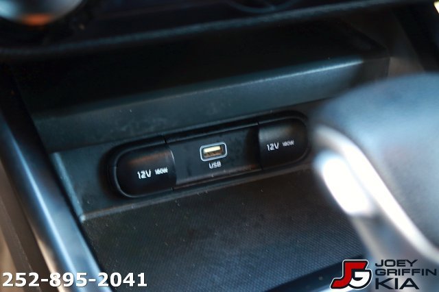 Certified 2024 Kia Soul LX w/ LX Technology Package FWD image 22