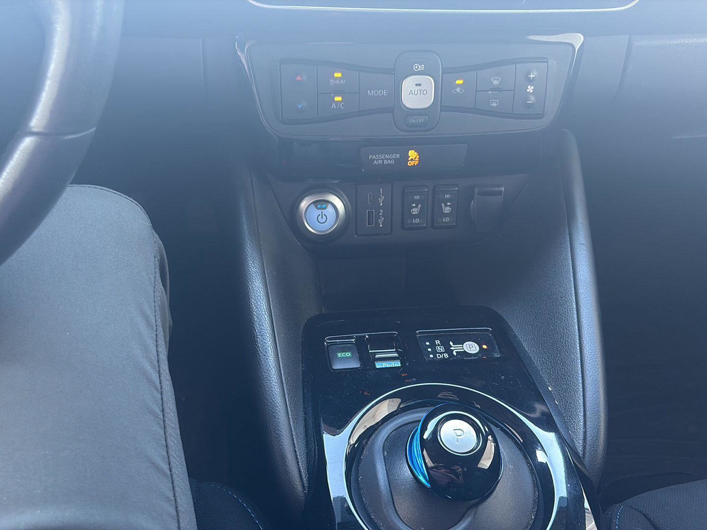 Used 2022 Nissan Leaf SV w/ SV Technology Package image 16