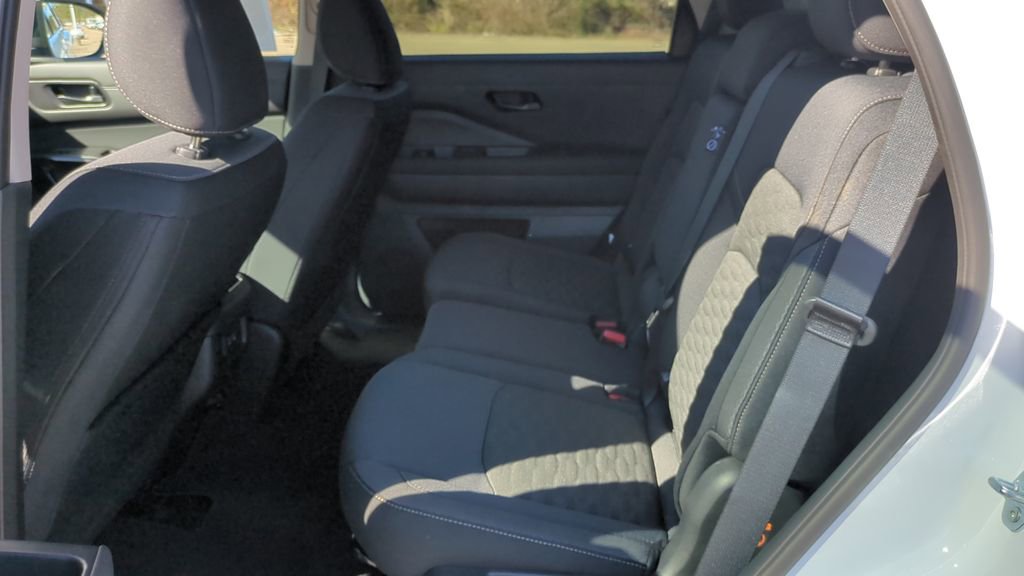 New 2026 Nissan Pathfinder SV image 14