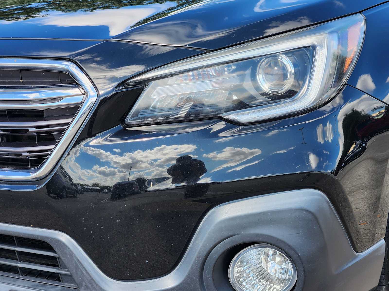 Used 2019 Subaru Outback 2.5i Limited AWD/4WD image 7