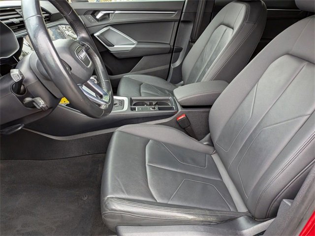 Used 2021 Audi Q3 2.0T Premium image 12