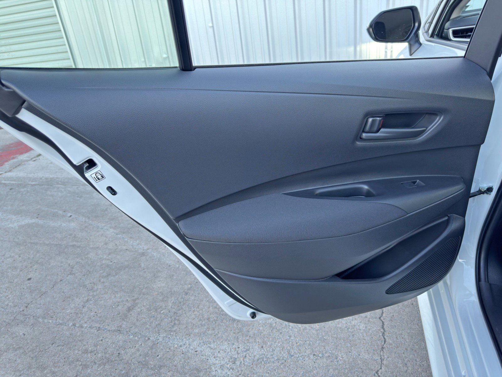 Used 2025 Toyota Corolla LE image 34