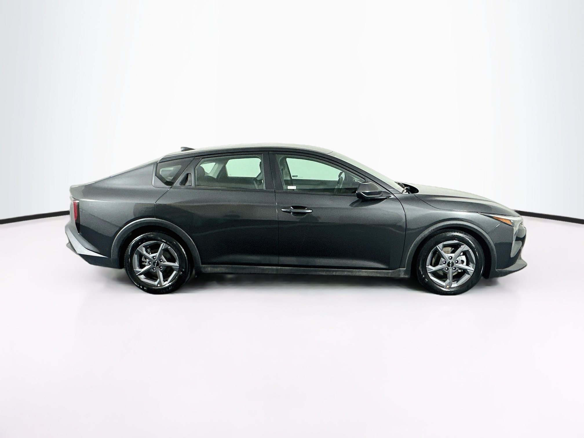 Used 2025 Kia K4 FWD image 10
