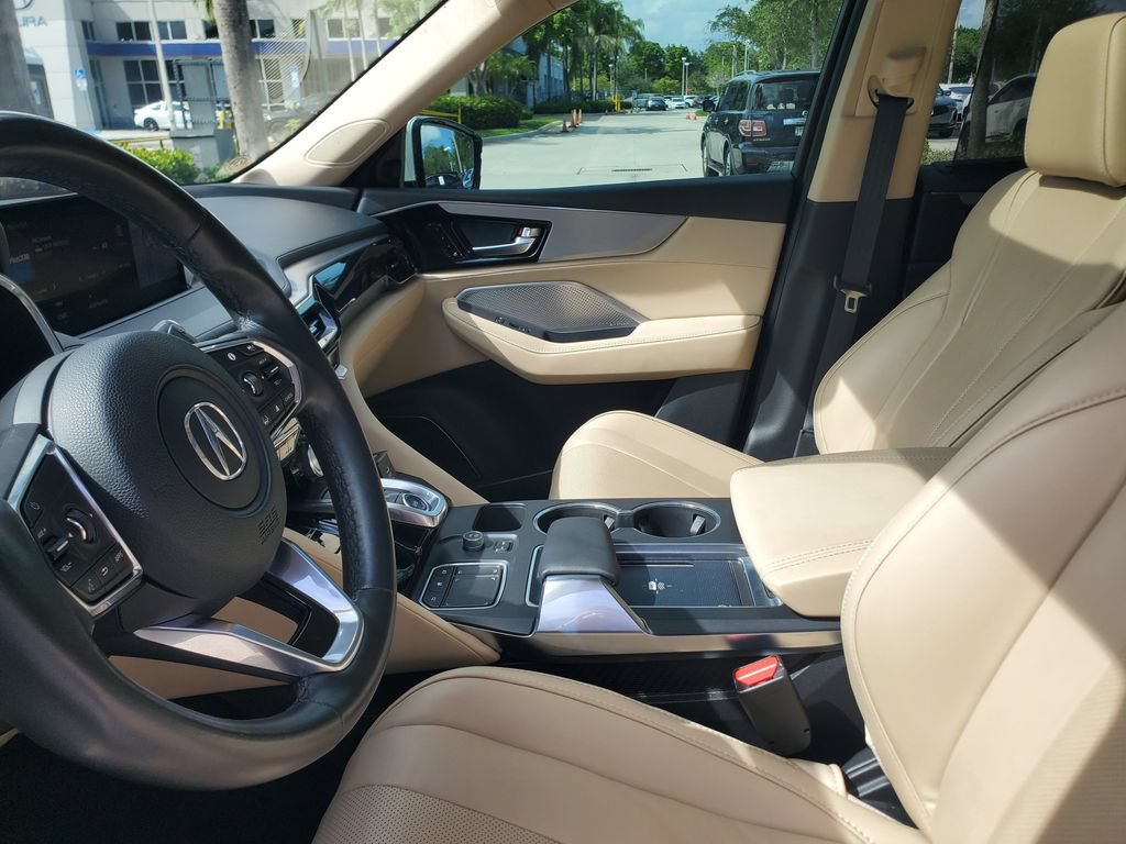 Used 2024 Acura MDX w/ Technology Package FWD image 17