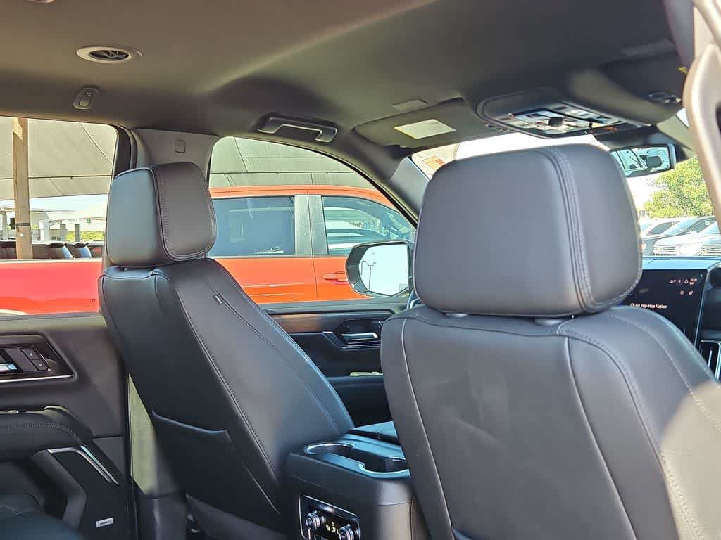 Used 2026 GMC Yukon Denali w/ LPO, Floor Liner Package AWD/4WD image 17