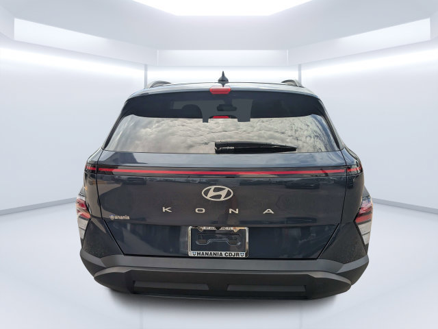 Used 2024 Hyundai Kona SEL w/ Convenience Package FWD image 4