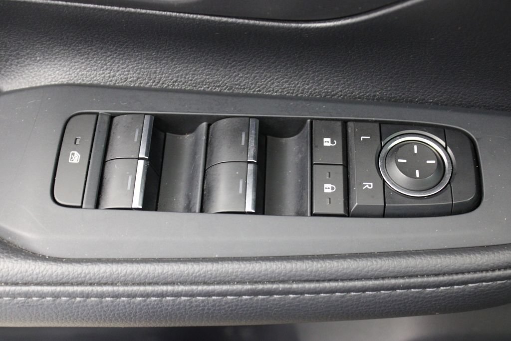 Used 2025 Toyota Grand Highlander AWD image 17
