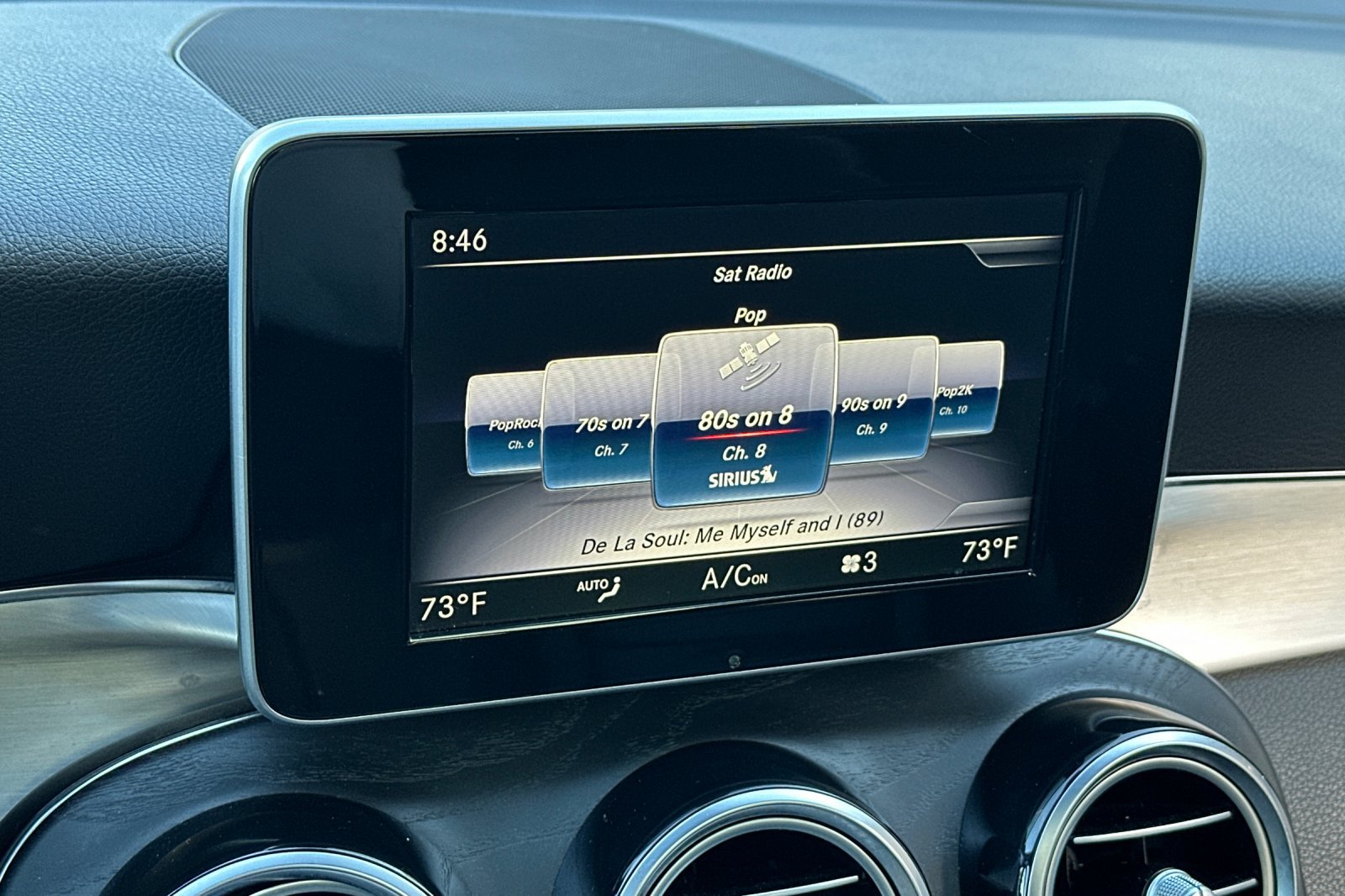 Used 2019 Mercedes-Benz GLC 300 4MATIC image 18