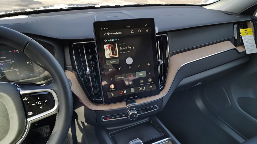 New 2026 Volvo XC60 B5 Ultra w/ Protection Package Premier image 18