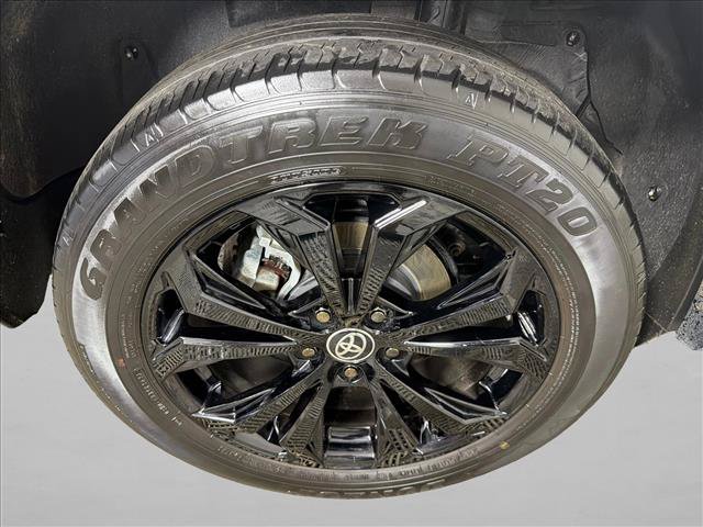 Used 2023 Toyota RAV4 XSE AWD/4WD image 18