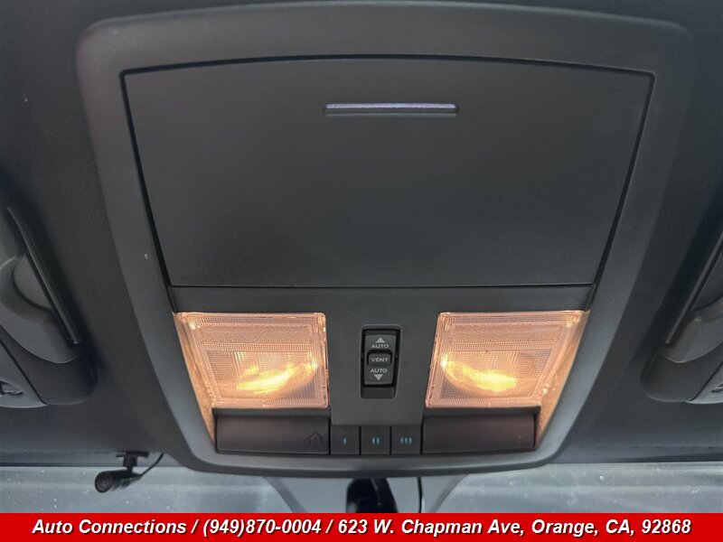 Used 2013 Dodge Challenger R/T Plus RWD image 19