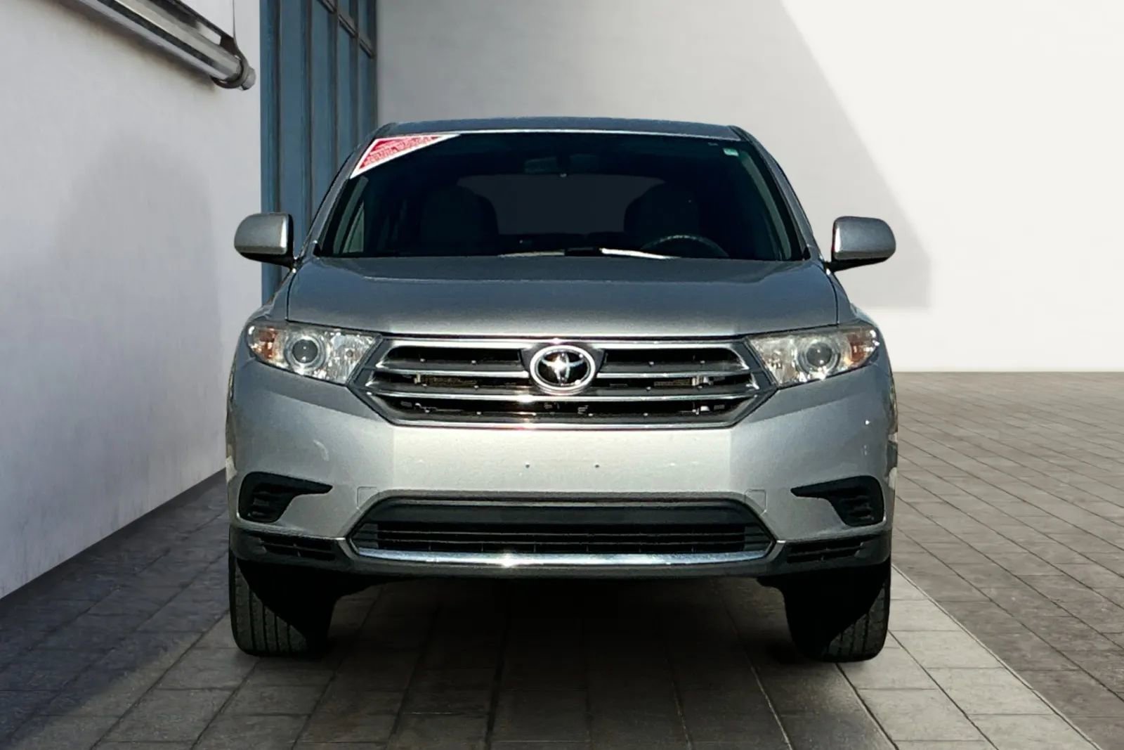 Used 2011 Toyota Highlander 4WD image 8