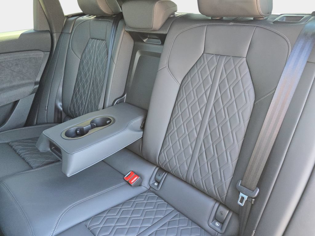 New 2027 Audi SQ6 e-tron Premium Plus AWD/4WD image 14