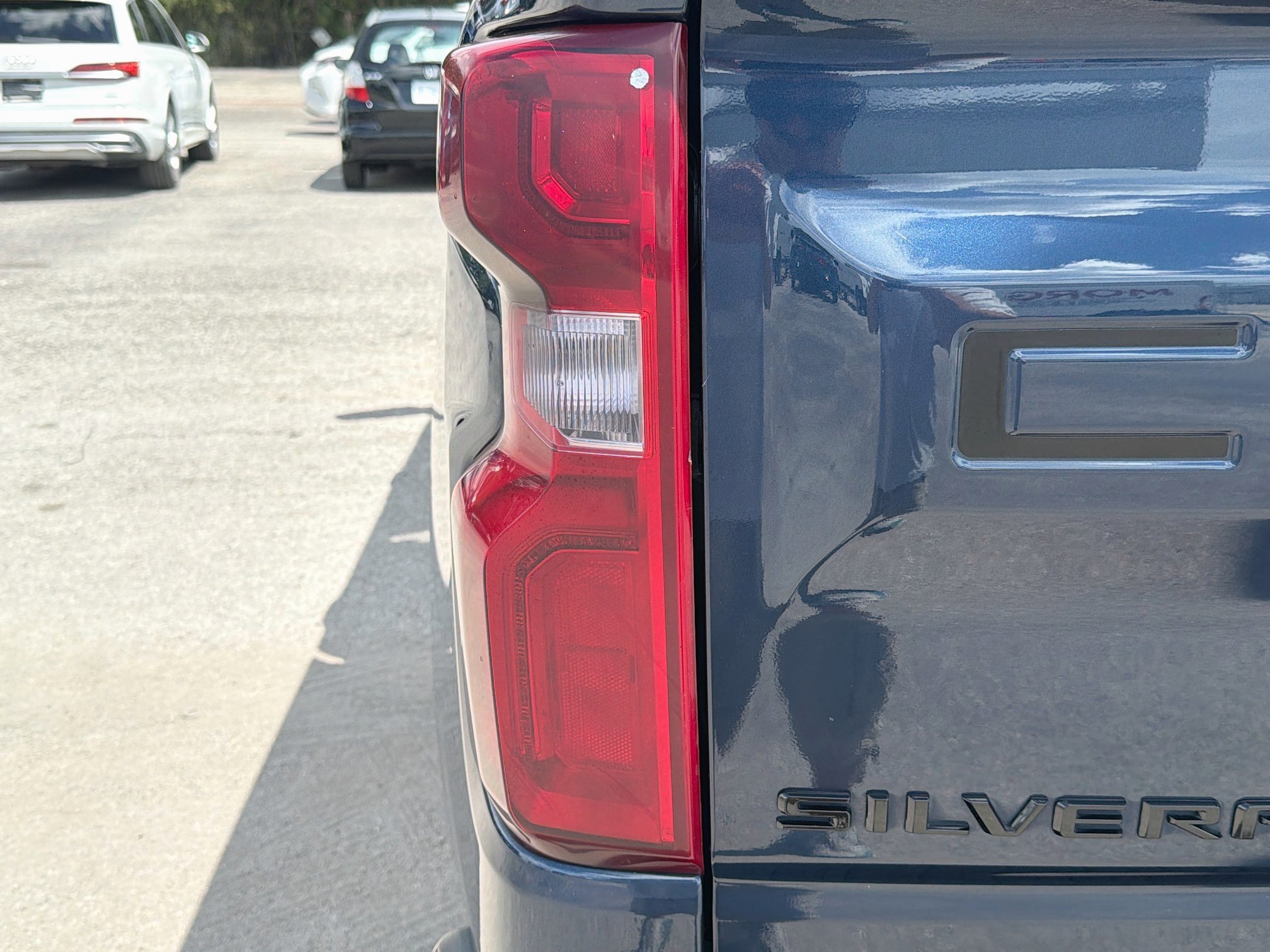Used 2022 Chevrolet Silverado 1500 RST w/ LPO, Blackout Package AWD/4WD image 10