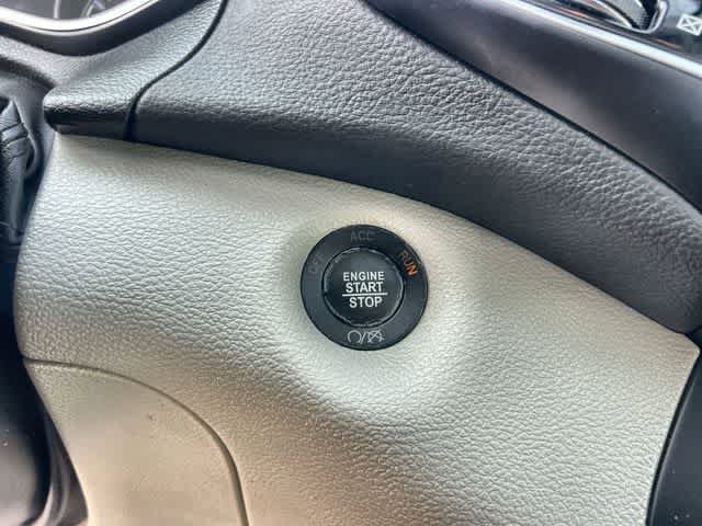 Used 2019 Jeep Cherokee Limited AWD/4WD image 28