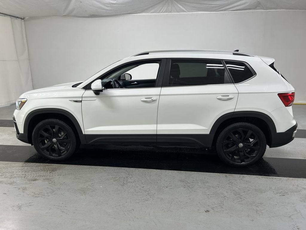 Used 2022 Volkswagen Taos SE AWD/4WD image 6