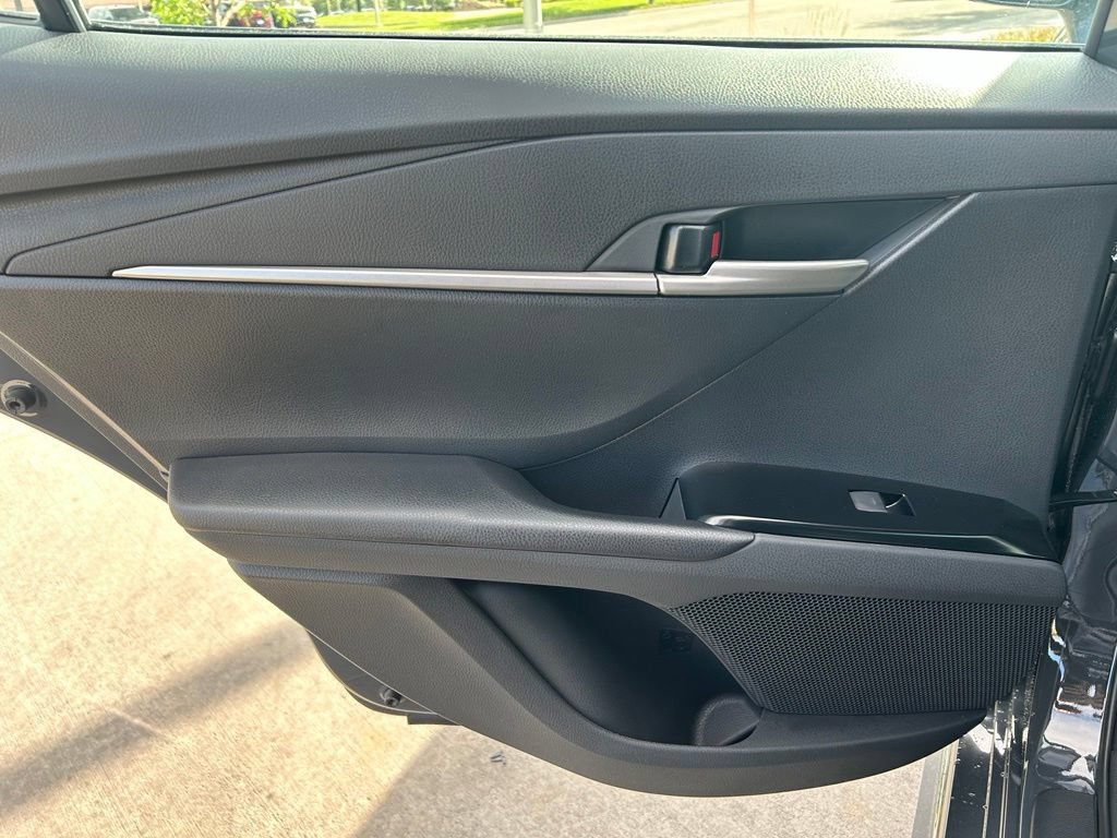 Used 2026 Toyota Camry SE FWD image 22