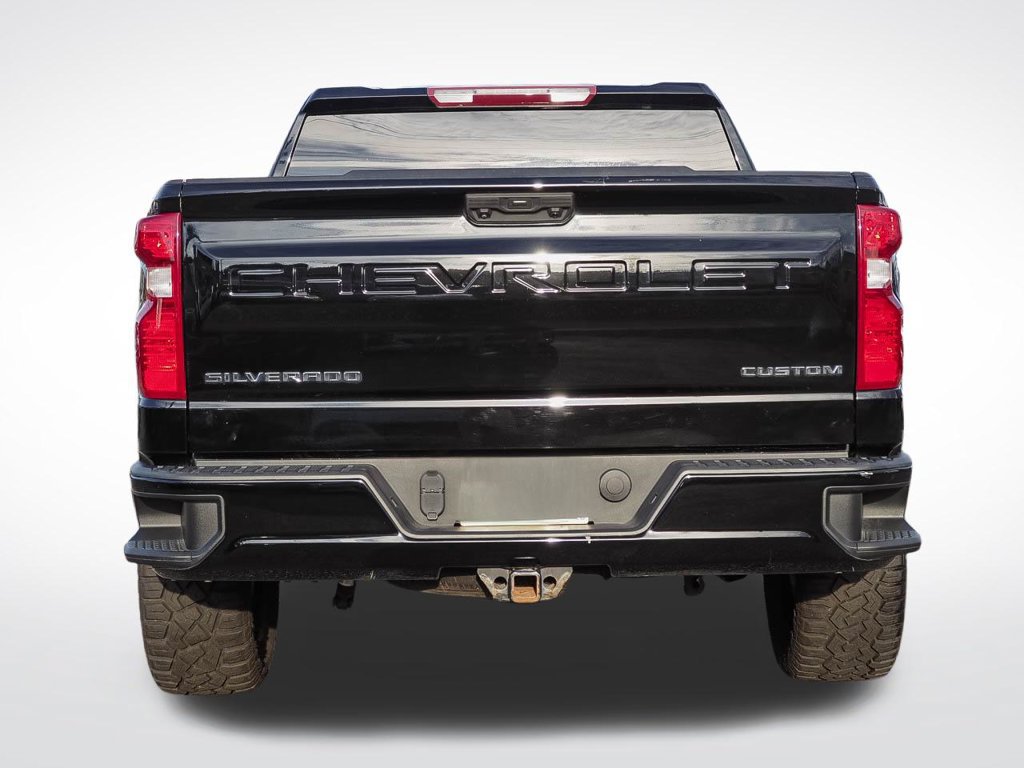 Used 2023 Chevrolet Silverado 1500 Custom AWD/4WD image 6